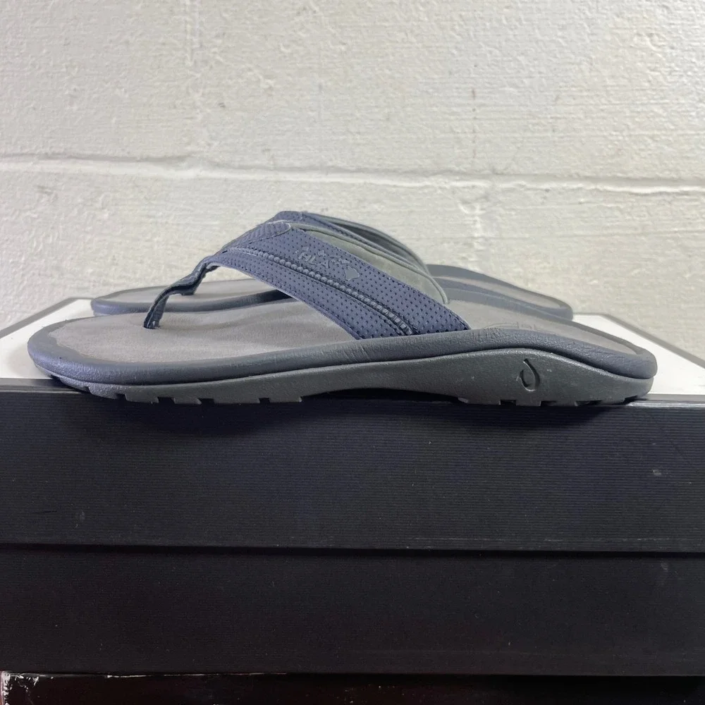 OluKai Kia'i II Sandal HLA Gray Navy Blue Flip Flops Sandals Slip‎ On Men's 8 US